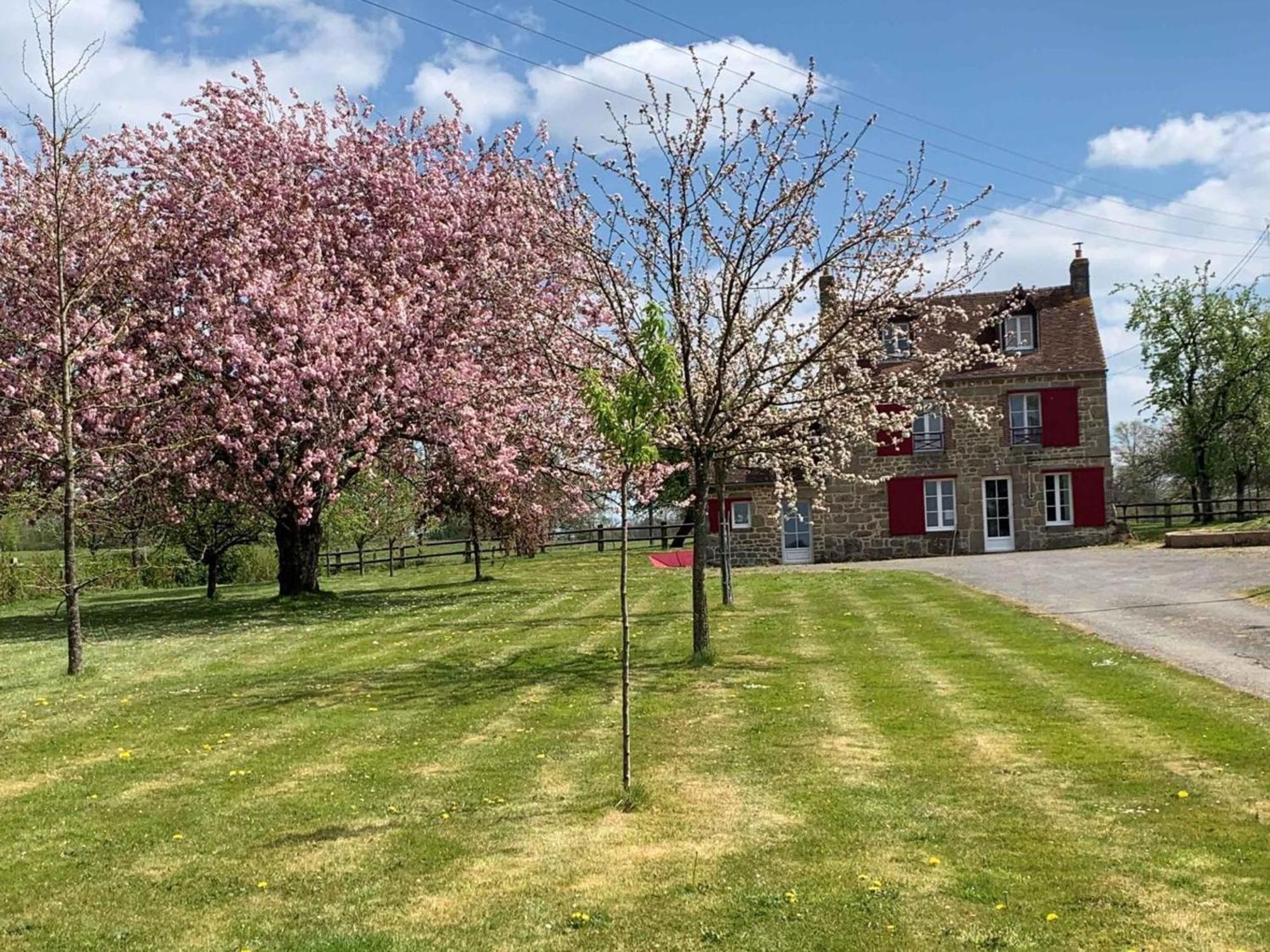 Maison Normande Renovee Avec Grand Jardin, Ideale Pour Famille, Proche Lac Et Randonnees - Fr-1-497-143 Menil-Gondouin Exterior foto